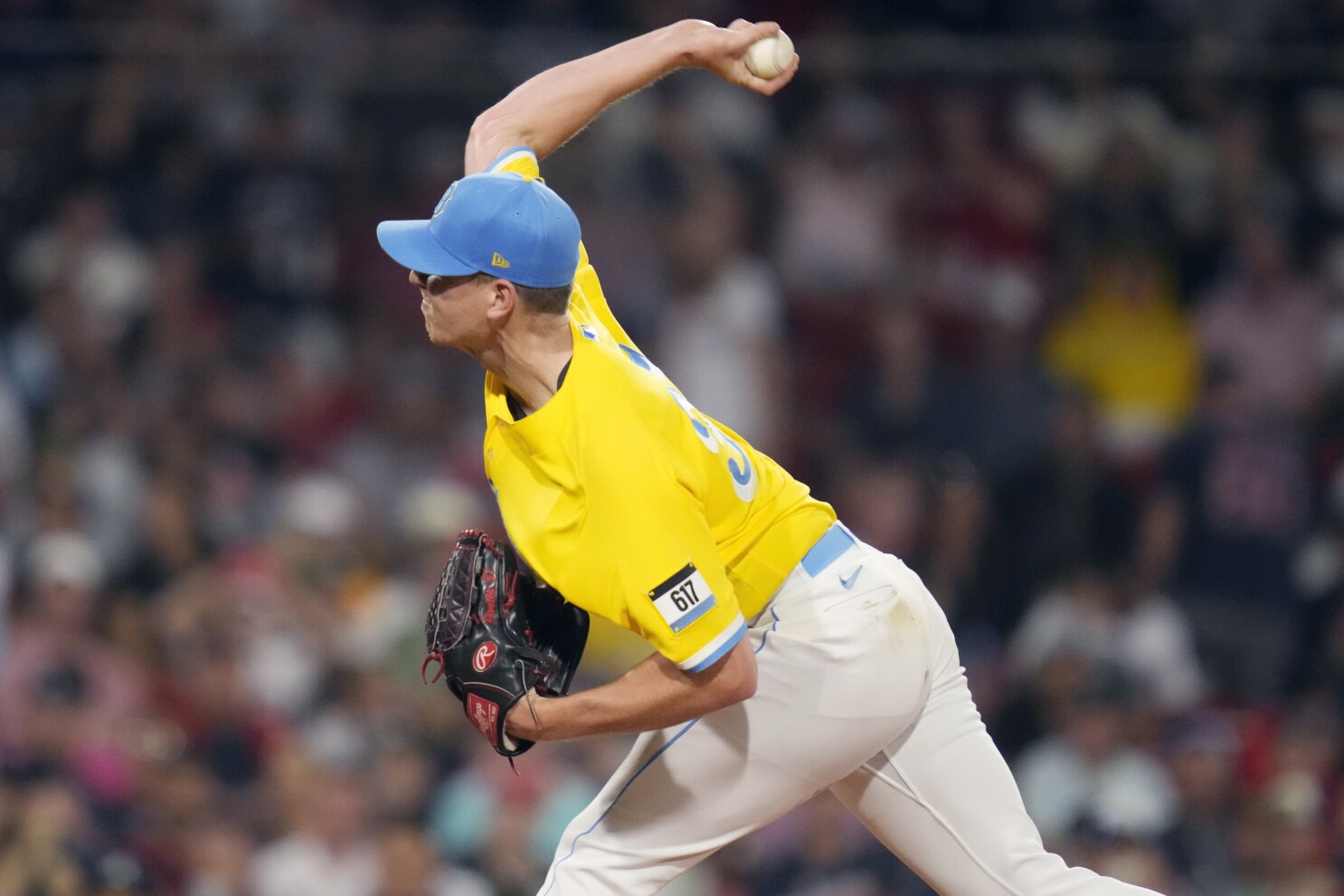 Yellow store braves jersey